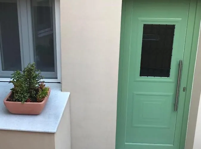 Molly's House * 에르무폴리