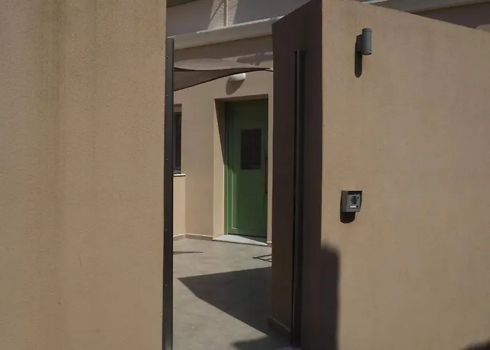 Molly's House * Эрмуполис