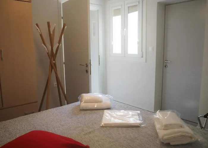 Molly's House Эрмуполис